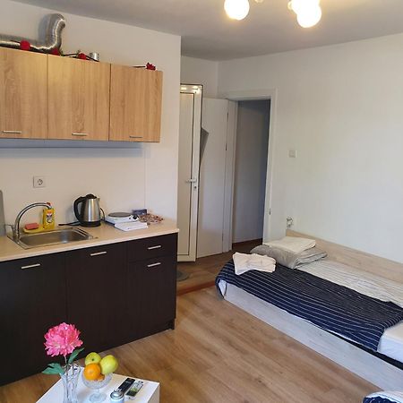 The Center Apartments Comfort Сандански Номер фото