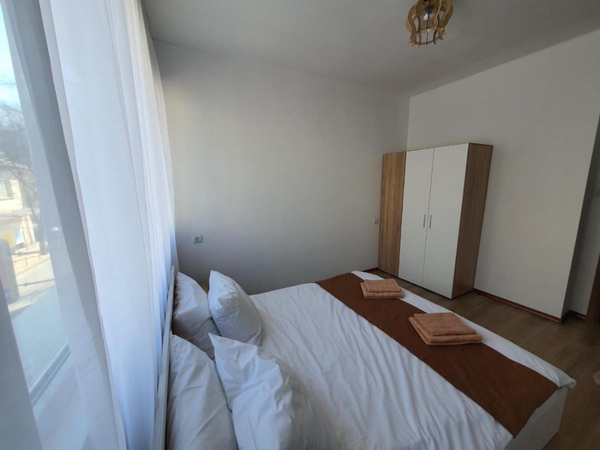 The Center Apartments Comfort Сандански Экстерьер фото