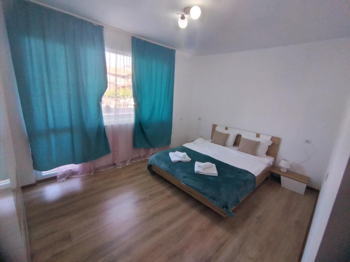 The Center Apartments Comfort Сандански Экстерьер фото
