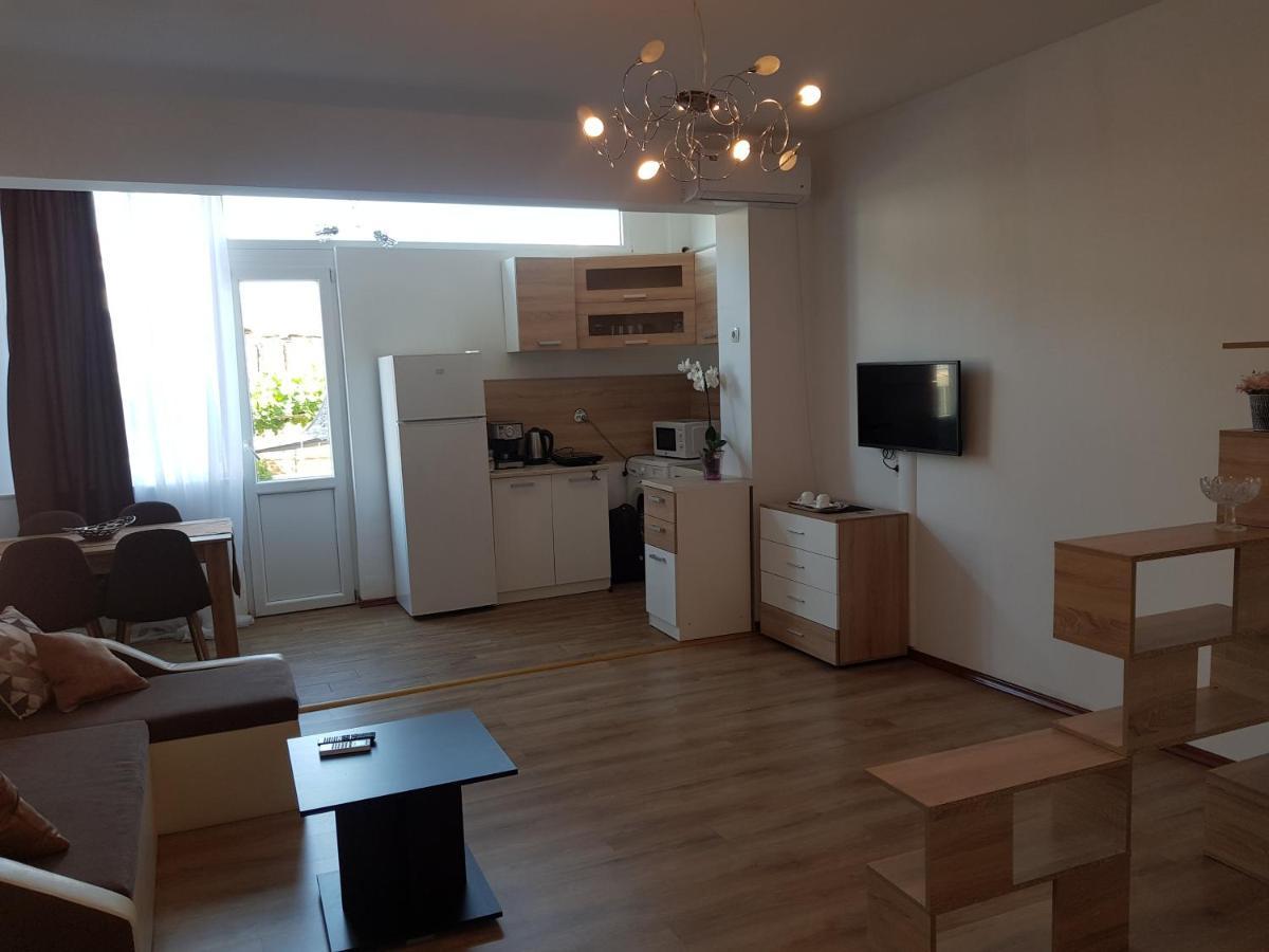 The Center Apartments Comfort Сандански Экстерьер фото
