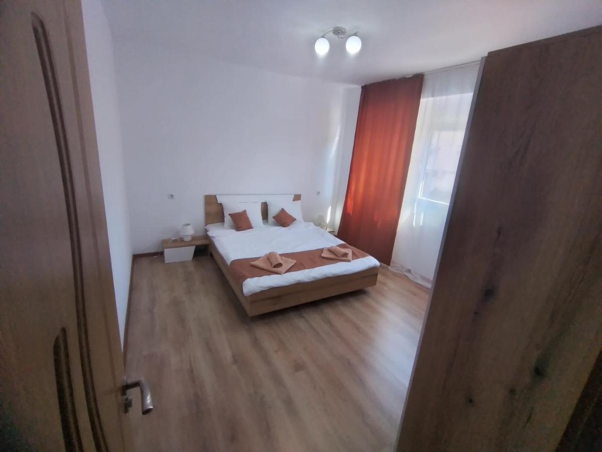 The Center Apartments Comfort Сандански Экстерьер фото