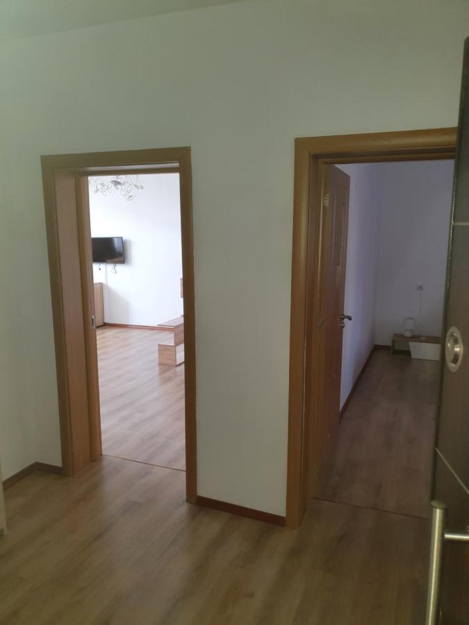 The Center Apartments Comfort Сандански Экстерьер фото