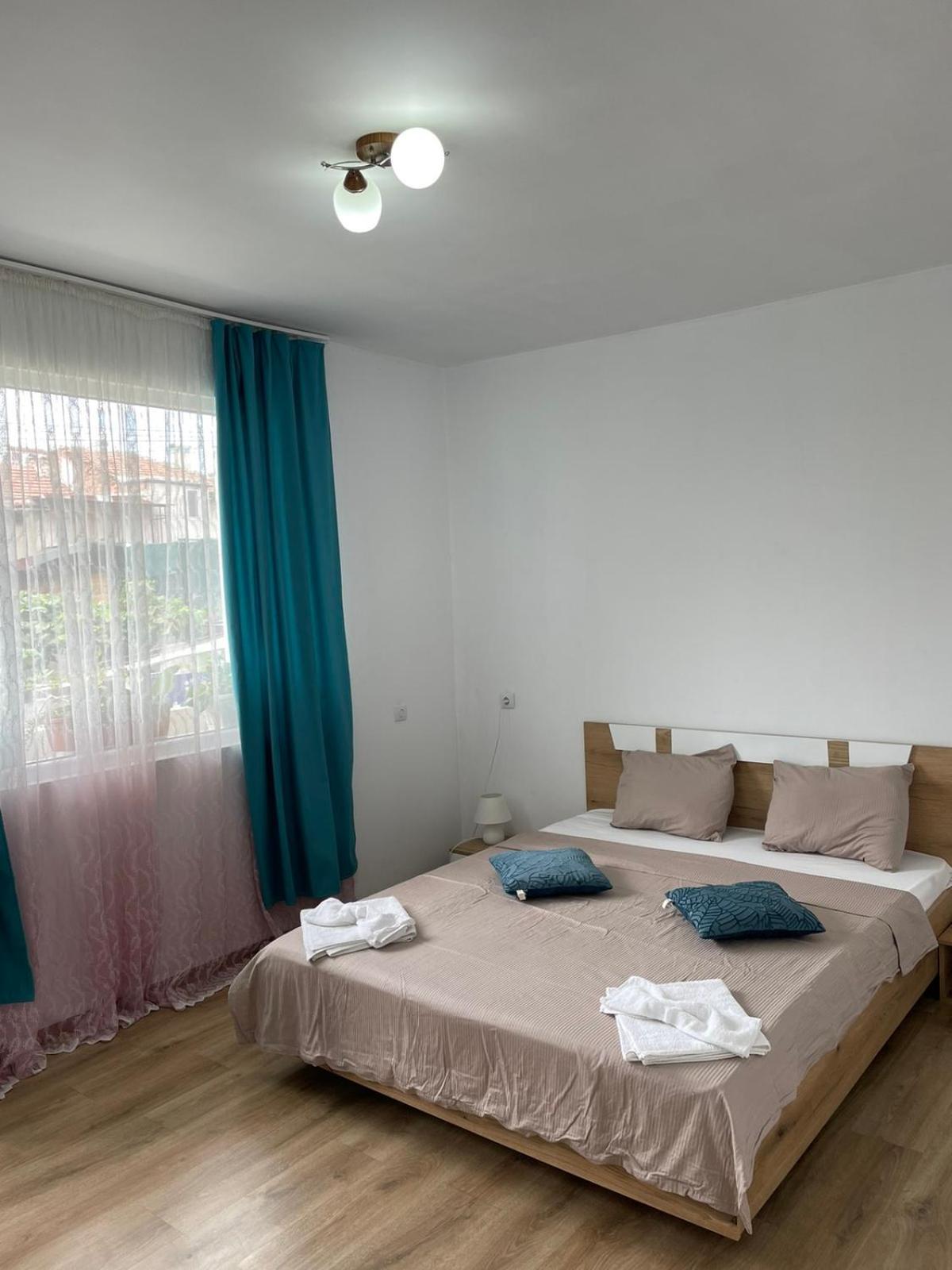 The Center Apartments Comfort Сандански Экстерьер фото