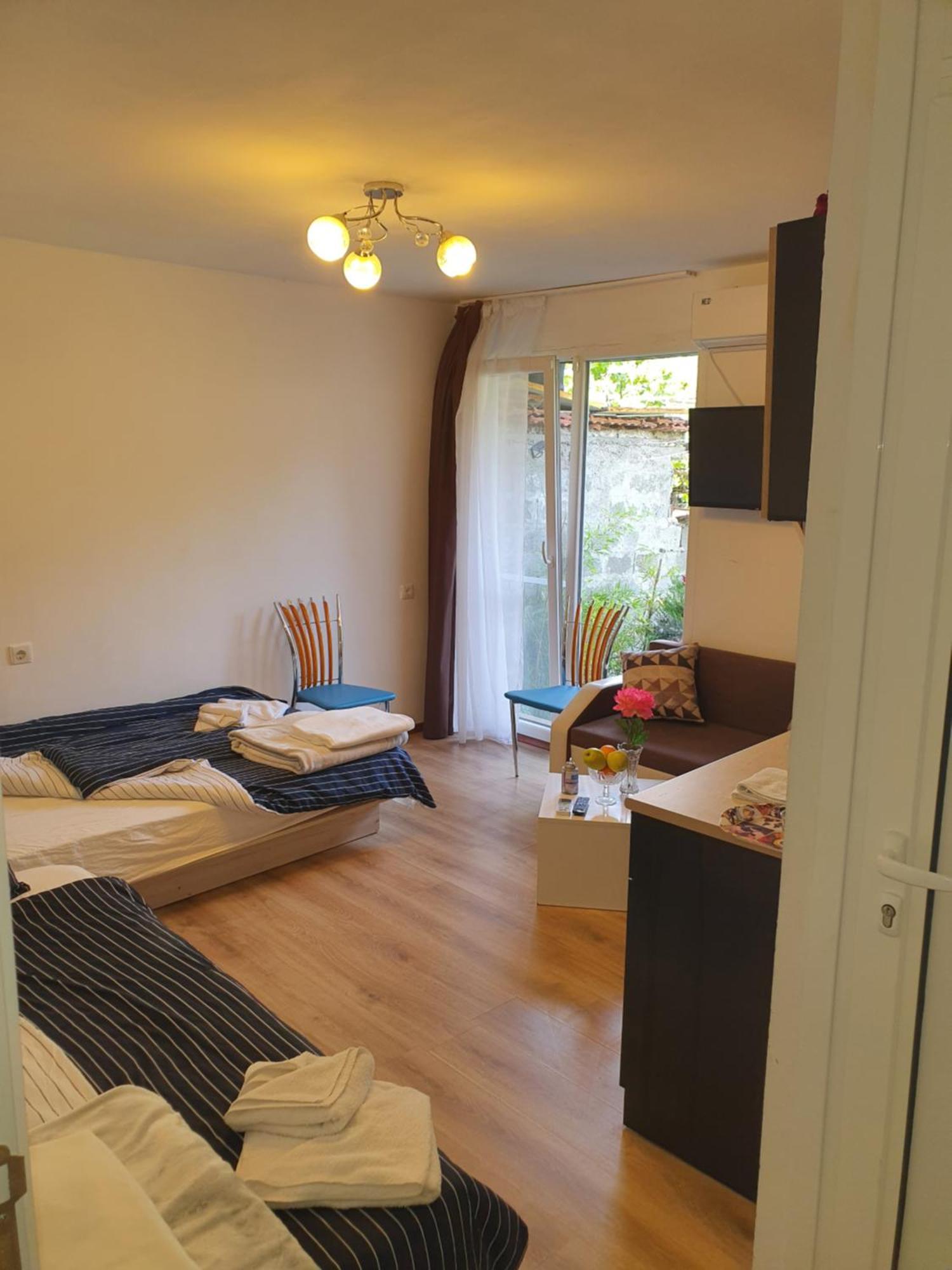 The Center Apartments Comfort Сандански Номер фото